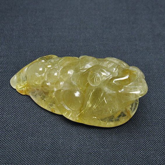 ゴールドタイチンルチル金蟾 置物 [t801-655]