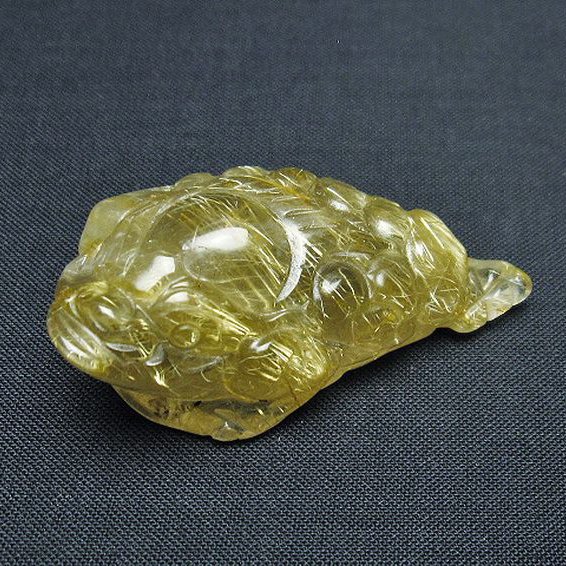 ゴールドタイチンルチル金蟾 置物[T801-687]