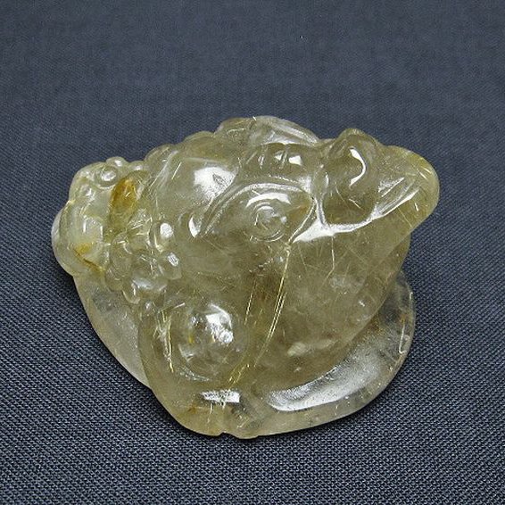 ゴールドタイチンルチル金蟾 置物 [t801-689]