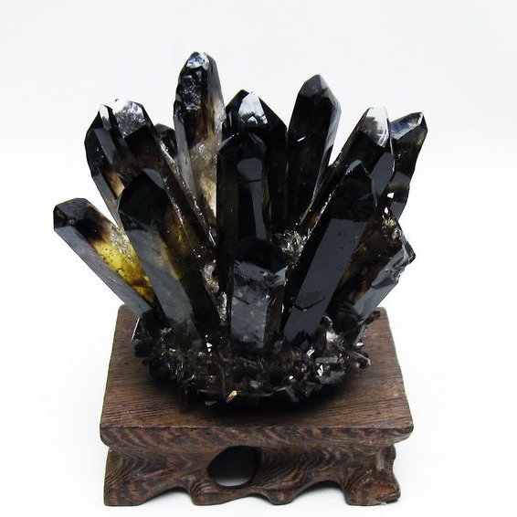 水晶クラスターの卸専門店｜パワーストーンと空間の浄化に最適