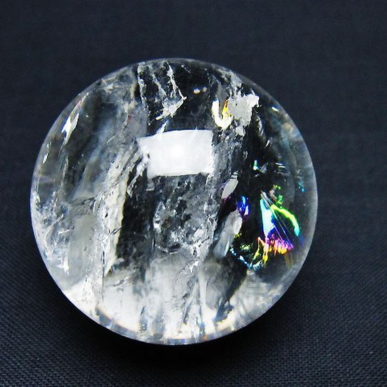 【ヒマラヤ水晶】丸玉 虹入り 約92.6㎜ 1136g 台座付き セール開催中！ ヒマラヤ水晶】丸玉 虹入り 約92.6㎜ 1136g 台座付き セール開催中
