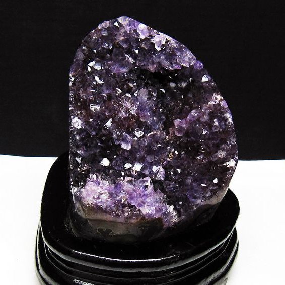 ウルグアイ産アメジスト タワー 楽天市場】ウルグアイ産 アメジスト タワー 現物 420g 紫水晶