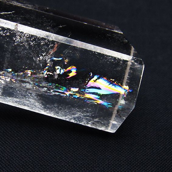 虹入り ヒマラヤ水晶 六角柱 [t98-2143]