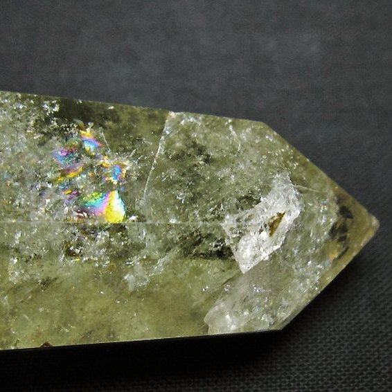虹入り シトリン水晶 六角柱[T98-2233]
