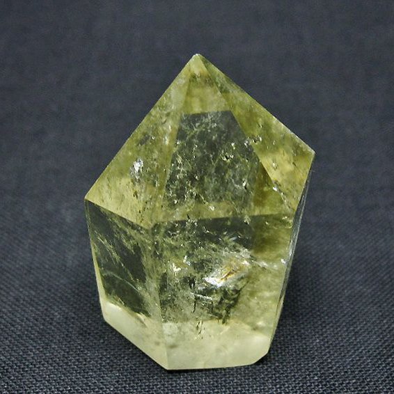 虹入り シトリン水晶 六角柱 [t98-2248]