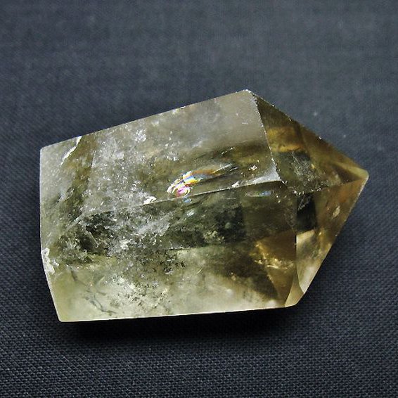 虹入り シトリン水晶 六角柱[T98-2256]