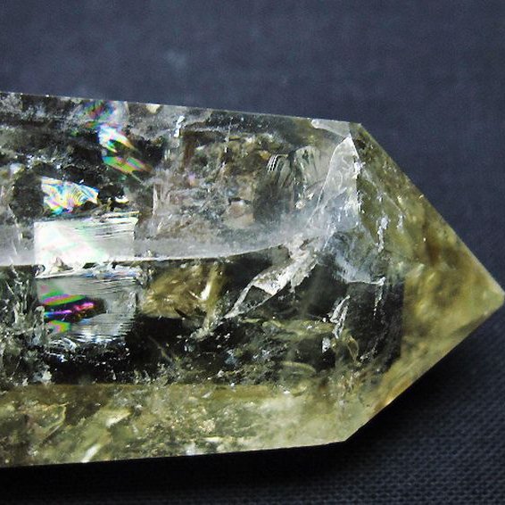 虹入り シトリン水晶 六角柱[T98-2272]