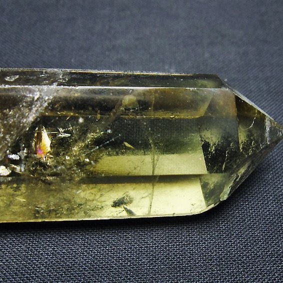 虹入り シトリン水晶 六角柱[T98-2292]