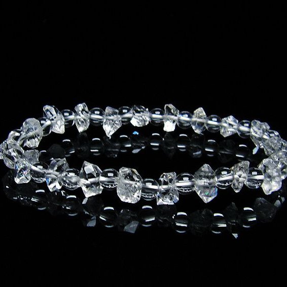 オイルインクォーツ （石油入り 水晶）  ブレスレット  パキスタン産 [T99-5704]