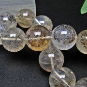 デンドリッククォーツ、樹木の枝のようなインクルージョンが特徴