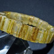 ゴールドタイチンルチル バングル [t107-4476]