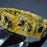 ゴールドタイチンルチル バングル [t107-4535]