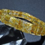 ゴールドタイチンルチル バングル [t107-4538]