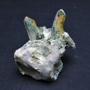 グリーンファントムクォーツ　クラスター アメリカ産 [t126-7834]