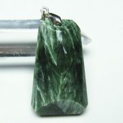 虹入り アメジスト 原石[t436-2961]