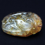 ヒマラヤ水晶 手彫り 魚 置物[T261-1162]