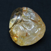 ヒマラヤ水晶 手彫り 魚 置物[T261-1169]