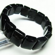 ブラックルチル（黒針）バングル」の商品一覧ページ