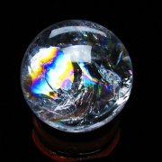 ローズクォーツ（紅石英）は柔らかい優しいピンクの水晶