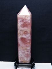 1.7Kg ローズクォーツ 六角柱 [t332-6112]