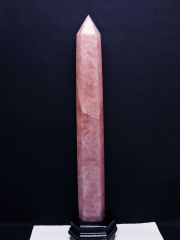 2.4Kg ローズクォーツ 六角柱 [t332-6243]