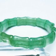インド翡翠 バングル [t379-3564]