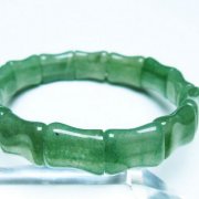 インド翡翠 バングル [t379-3588]