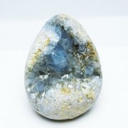 セレスタイトの意味 | 深い安らぎと心身の浄化をもたらす天青石