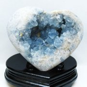 天然石 専用台座付 セレスタイト ハート置物458g 天然石 専用台座付 セレスタイト ハート置物458g