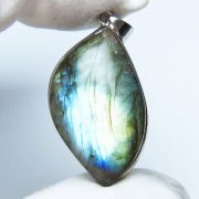 ラブラドライト ペンダント [t409-4201]