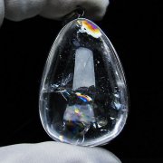 ★5％OFF対象品！2点以上で10％OFF！★アイリスクォーツ 虹入り レインボー水晶 ペンダント [T436-2738]