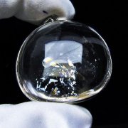 虹入り ライトニング水晶 ペンダント [T436-2756]