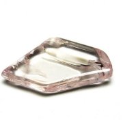 クンツァイト（リチア輝石）は、上品なライラックピンクの石です