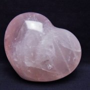 クリスタル水晶 菊花水晶 ハート型置物 スタンド付き クリスタル水晶 菊花水晶 ハート型置物 スタンド付き クリスタル