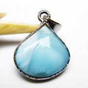 シトリン（黄水晶）六角柱」の商品一覧ページ
