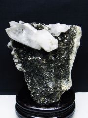 1.3Kg 雲母入り ヒマラヤ水晶 原石 [t501-4275]
