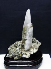 1.3Kg 雲母入り ヒマラヤ水晶 原石 [t501-4313]
