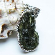 モルダバイト ペンダント [t525-2297]
