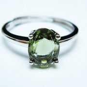 ★ご予約品 ご注文から3ヵ月後の発送予定 ty★ モルダバイト 指輪 (13号)石サイズ約8mm×6mm[T526-1325]