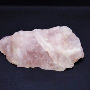 ローズクォーツ原石 約2.4kg 2.4Kg ローズクォーツ 原石[t568-4428]