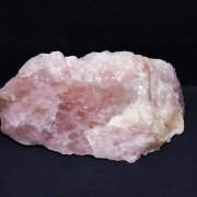 ローズクォーツ（紅石英）「原石」の商品一覧ページ