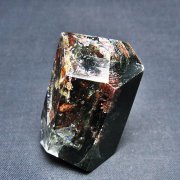 グリーンファントム 原石 [t577-4880]