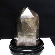 1.6Kg ライトニング水晶 六角柱 [t581-5566]