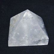 クリスタル（水晶）「ピラミッド」の商品一覧ページ