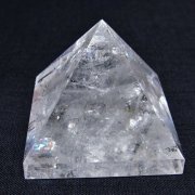ヒマラヤ水晶ピラミッド [t600-2857]