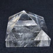 ヒマラヤ水晶ピラミッド [t600-2887]