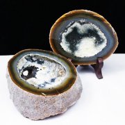 1.2Kg ペア水晶トレジャーメノウ[T605-3538]
