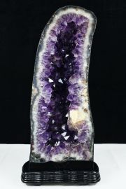 アメジスト（紫水晶）「ブラジル産ドーム」の商品一覧ページ 