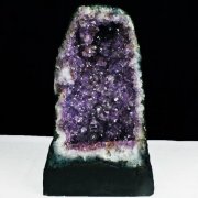 スーパーセブン、7種の鉱物がもたらすパワー