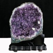 アメジスト（紫水晶）「アメジストドーム即納品」の商品一覧ページ